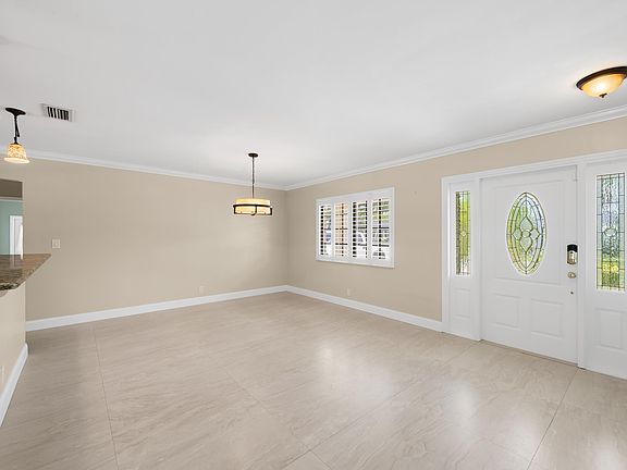 5th image of 5720 SW 7th Street