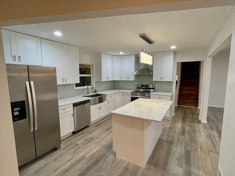 3224 Hicks Rd SW — Photo 4