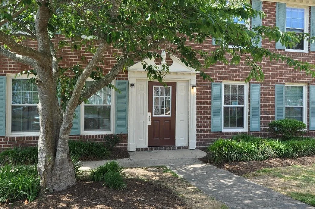1 bed, 700 sqft, $1,150 — Photo 4