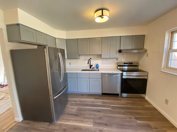 5 Wildwood Dr APT 2A, Wappingers Falls, NY 12590