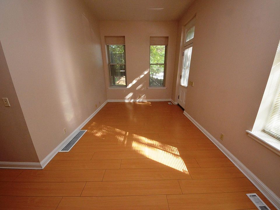 1st image of 1045 Ann Ave #B