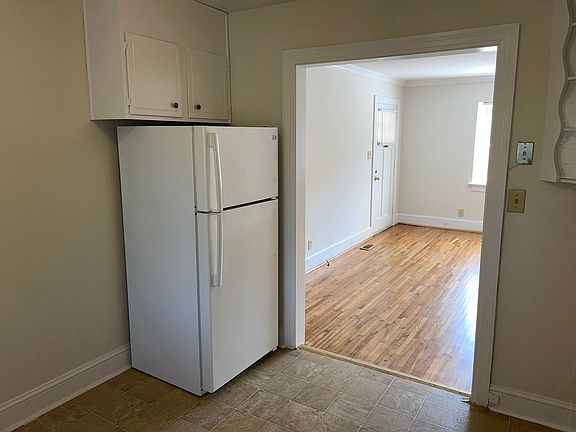 4th image of 1308 S Kings Dr