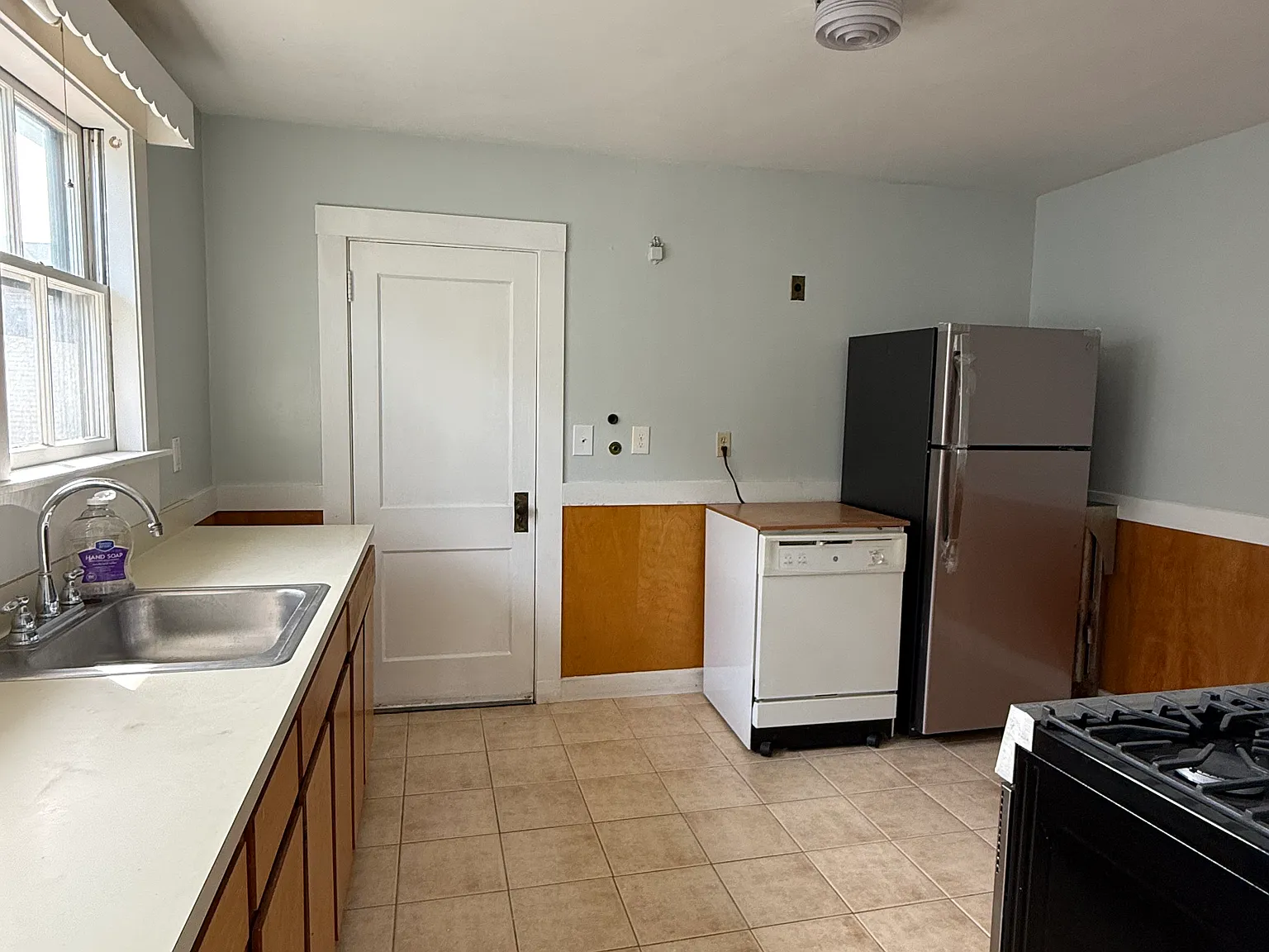 2 bed, 1550 sqft, $2,700 — Photo 1