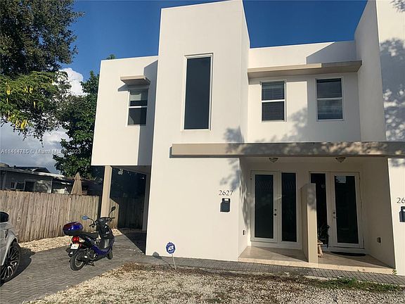 2nd image of 2627 SW 29th Pl #2627