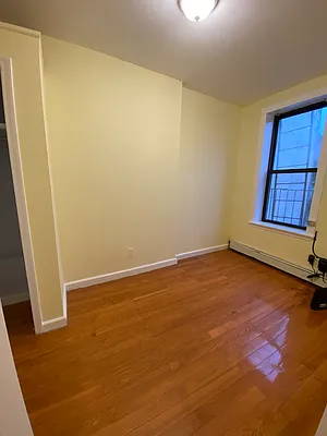 Rented by Standard Living Realty Inc | media 22