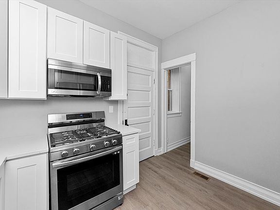 5th image of 7819 S Morgan St Unit 1