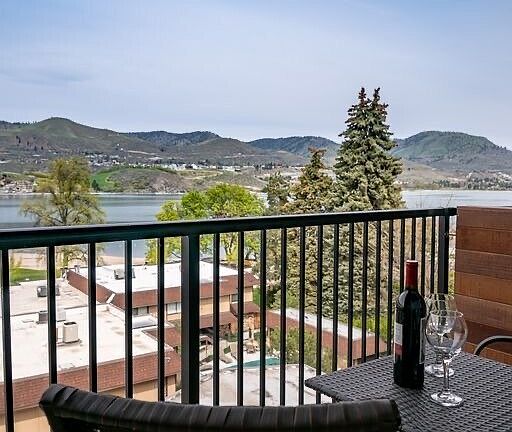2nd image of 2220 W Woodin Avenue #408