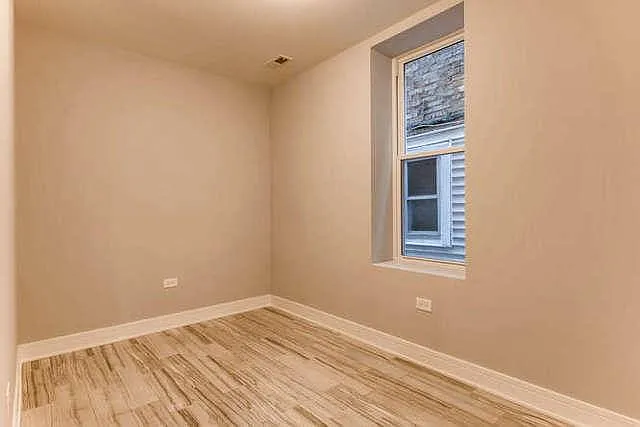 2327 S Sacramento Ave #1 — Photo 8