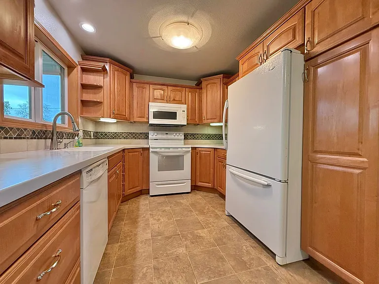 1510 S Progress Rd — Photo 8