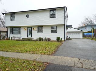 3117 Wakefield Dr, Carpentersville, IL 60110