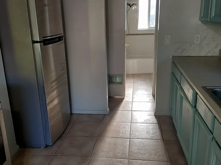 3353 Jefferson Ave #2 — Photo 9