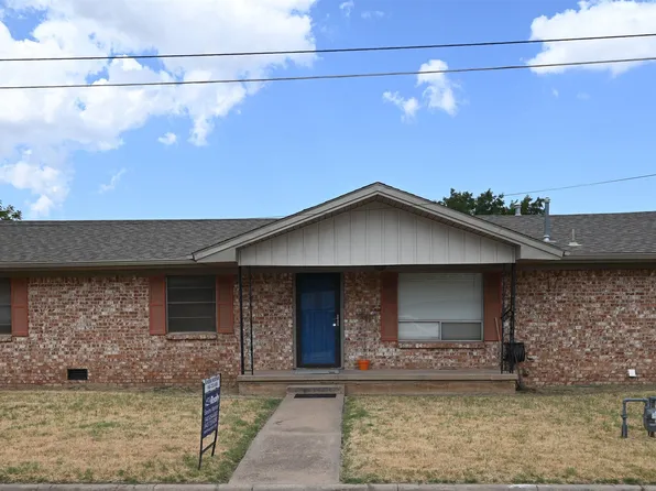 515 N Hancock St, Henrietta, TX 76365