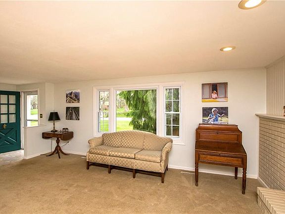 5th image of 501 Southbrook Dr