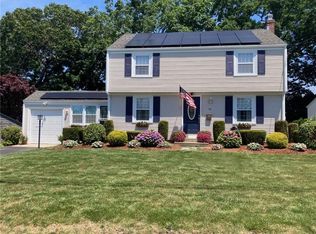 90 Greenwich Ave, East Providence, RI 02914
