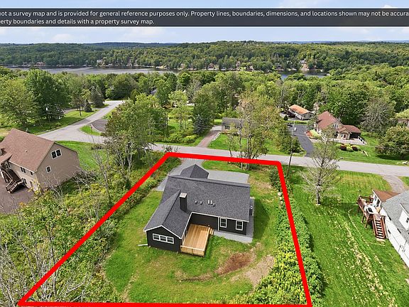 3rd image of 8 Grandview Ct