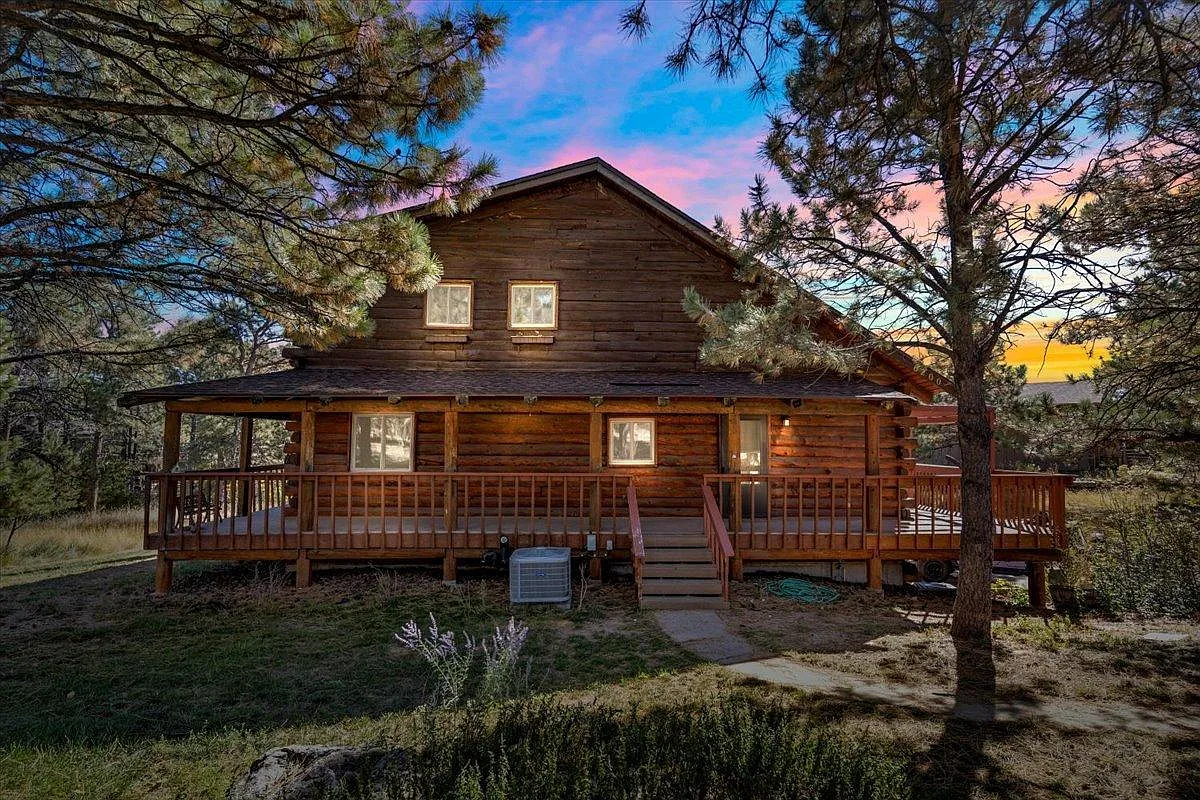 6200 Pine Hollow Drive — Photo 1