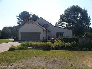 1st image of 15460 Canary Dr