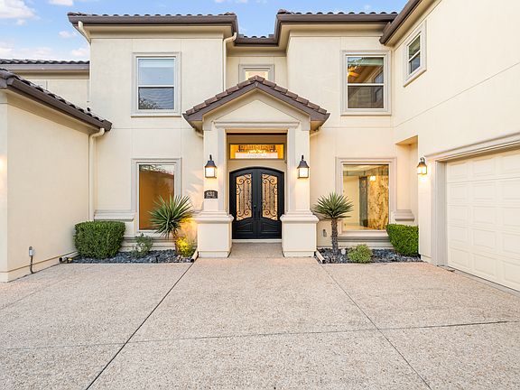 3rd image of 6311 Sevilla Cir