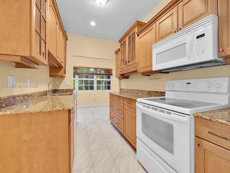 46 Montilla Ave #46 — Photo 43