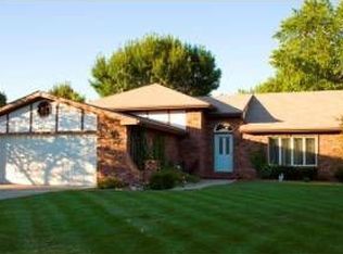 9405 Olcott Ave, Saint John, IN 46373