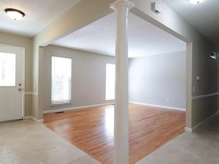 1411 Oldfarm Dr — Photo 10