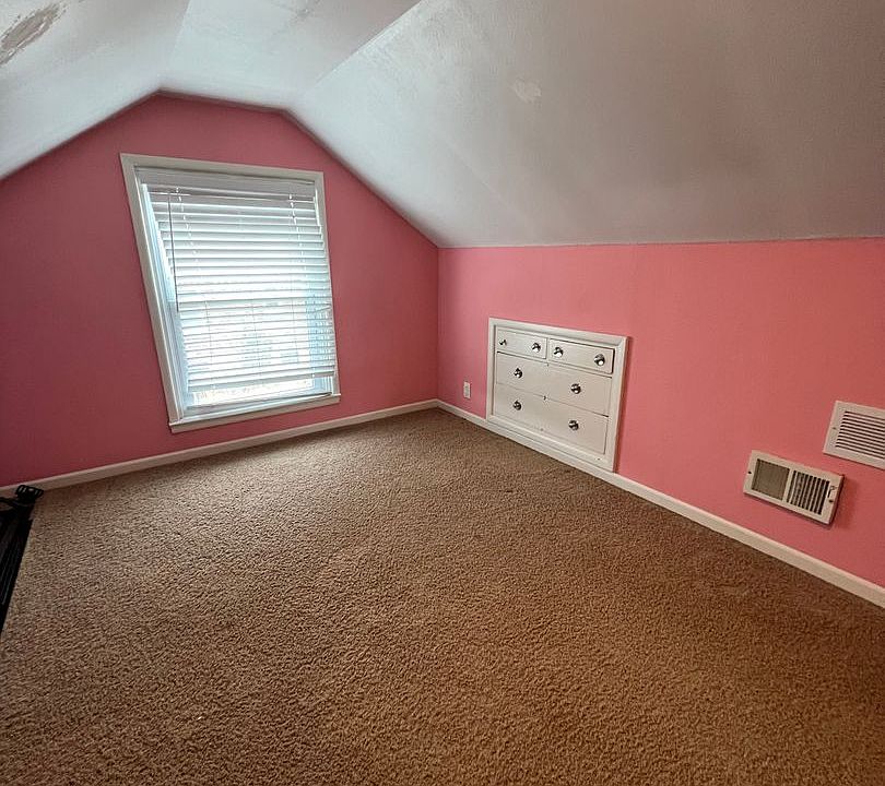 1st image of 3022 Losey Blvd S
