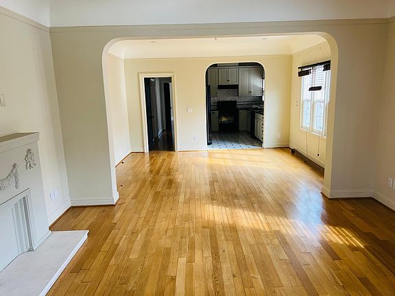5th image of 330 N Orange Grove Ave #1/2