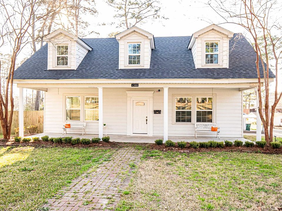 1st image of 1580 N Jefferson Ave