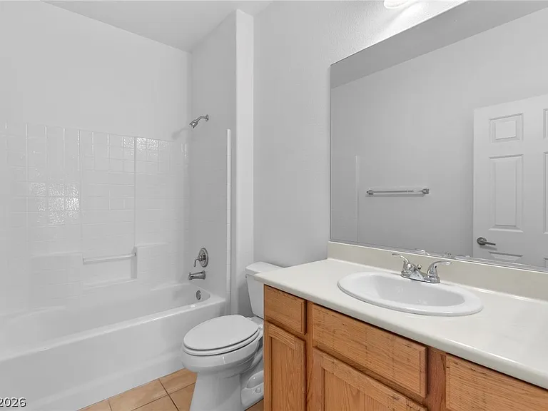 2250 Sandstone Cliffs Dr — Photo 16