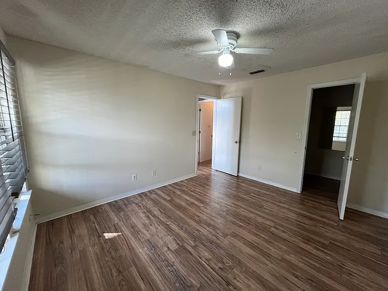 6154 Westgate Dr #303 — Photo 5