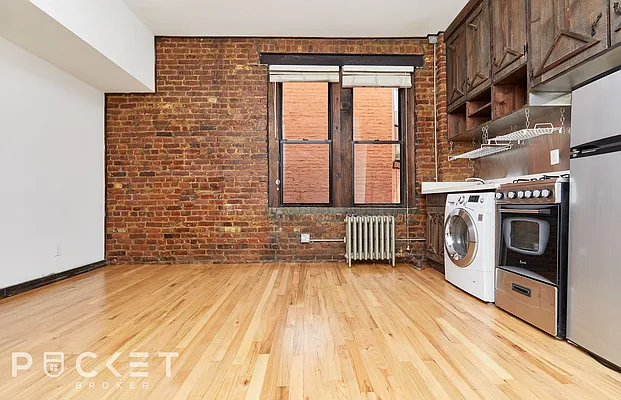 Rented by PocketBroker Inc | media 29