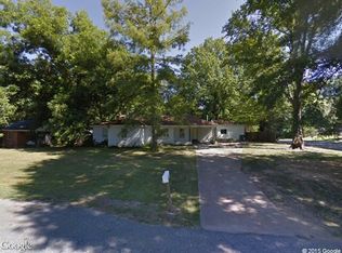 1820 Woodburn Dr, Memphis, TN 38127