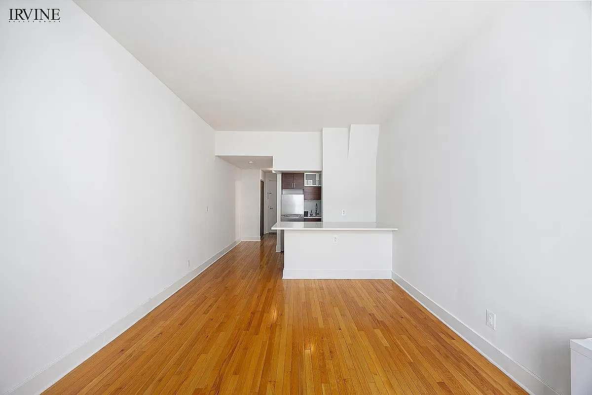 184 Thompson Street — Photo 4