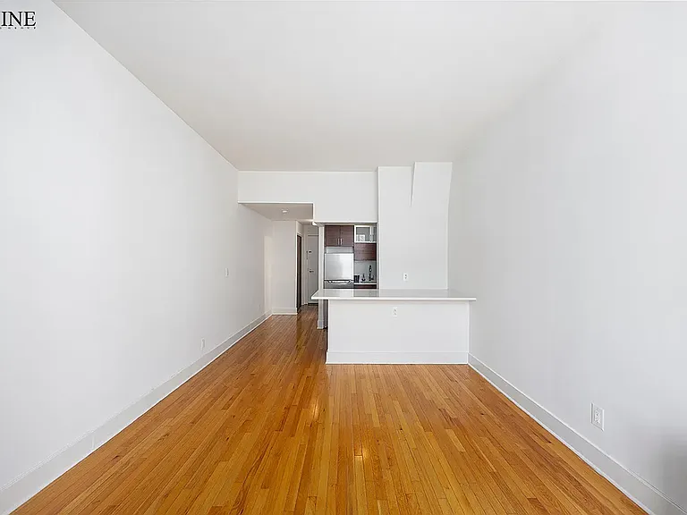 184 Thompson St #3O — Photo 4