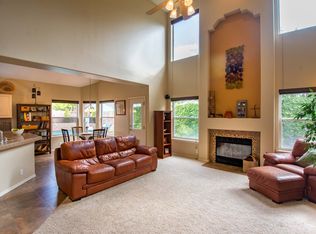 8420 Los Reyes Ct NW, Albuquerque, NM 87120