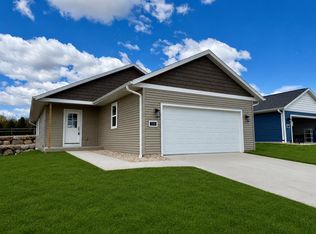 1232 Tivoli Cir, Oregon, WI 53575