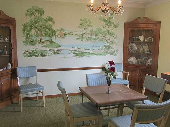 3rd image of 20570 Evon Ln