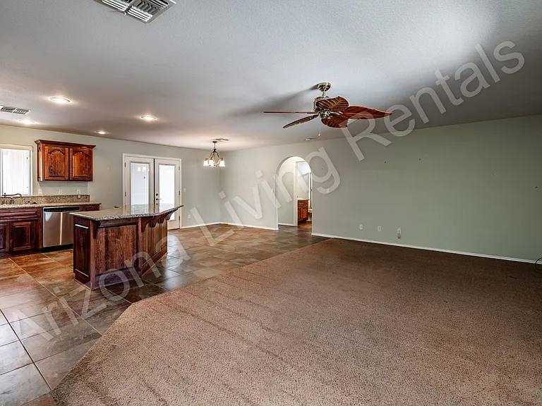 1714 Florence Ave — Photo 5