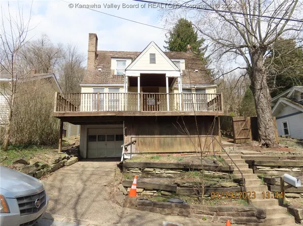 25 Suncrest Ave, Wheeling, WV 26003