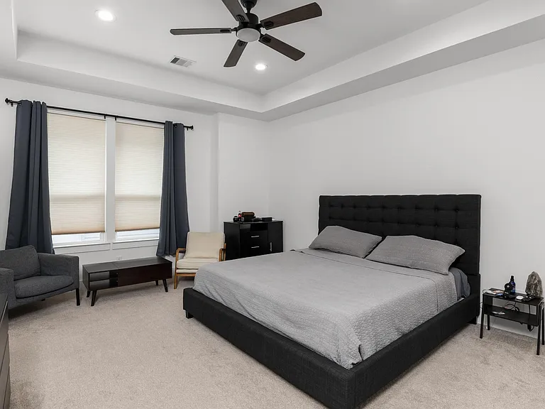 3030 Live Oak St — Photo 11