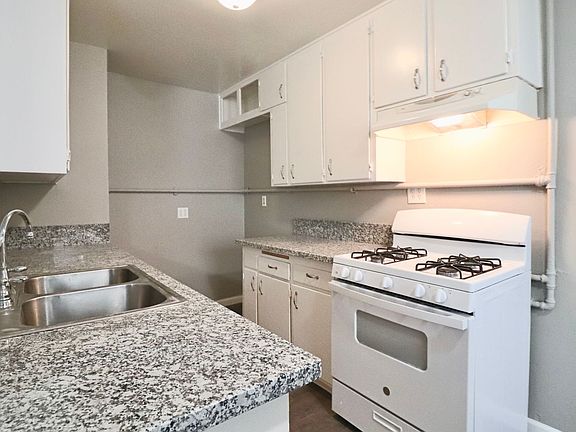 2nd image of 500 Cuesta Del Mar Dr #12