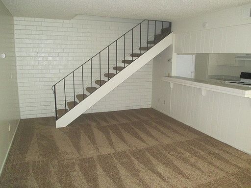 5th image of 5592 Keoncrest Cir APT 2