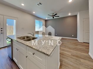 403 Briarwood Ln, Forest Hill, TX 76140