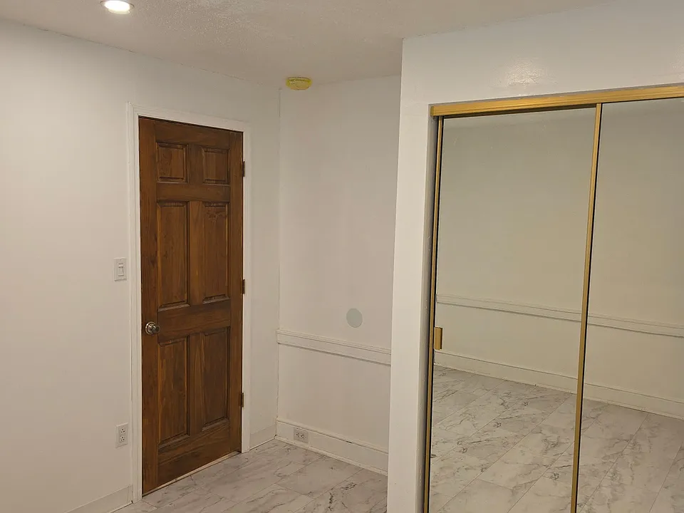 359 Gravel Pike #A