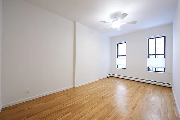 Rented by Perry Associates NYC Inc | media 10