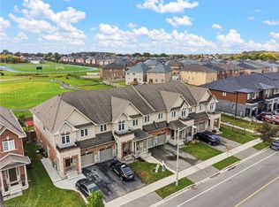 175 Lormont Blvd, Hamilton, ON L8J0K1