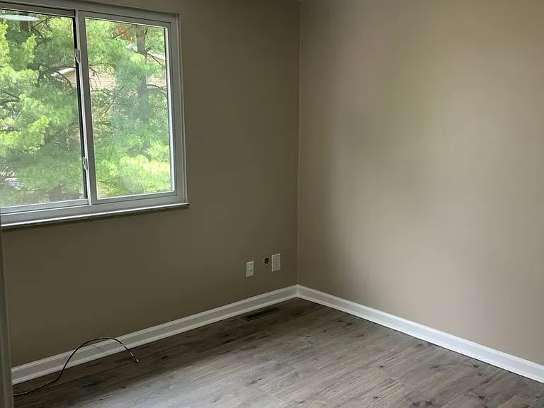 203 Parkwood Dr — Photo 13