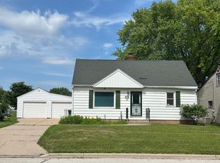 528 Collette Ave, Green Bay, WI 54304