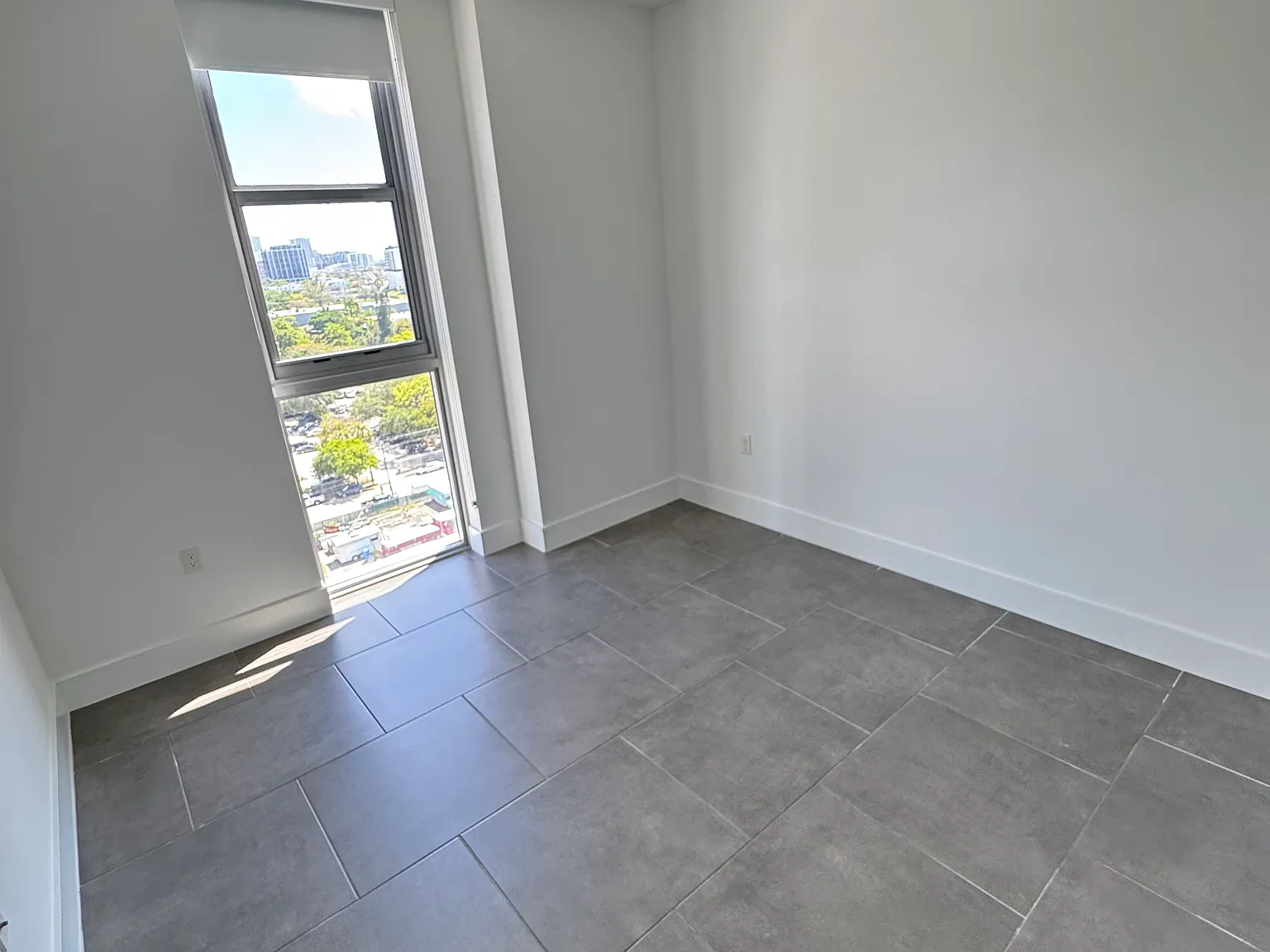 2 bed, 1050 sqft, $3,195 — Photo 3