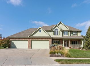 10128 Margo St, La Vista, NE 68128